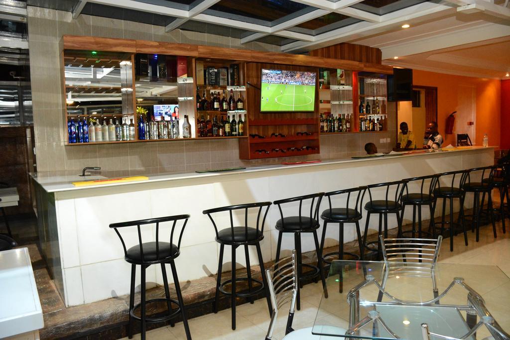La Posh Hotel Kigali Exteriör bild