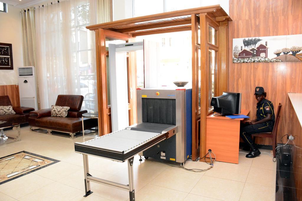 La Posh Hotel Kigali Exteriör bild