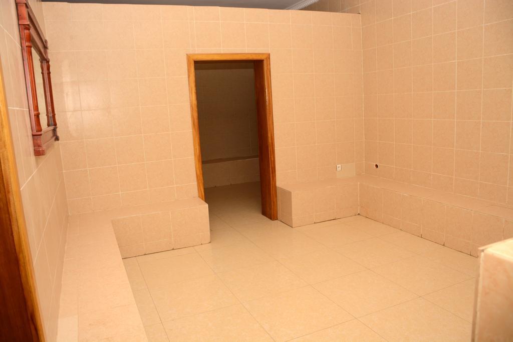 La Posh Hotel Kigali Exteriör bild