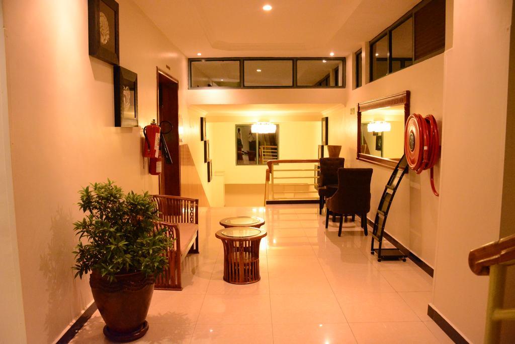 La Posh Hotel Kigali Exteriör bild